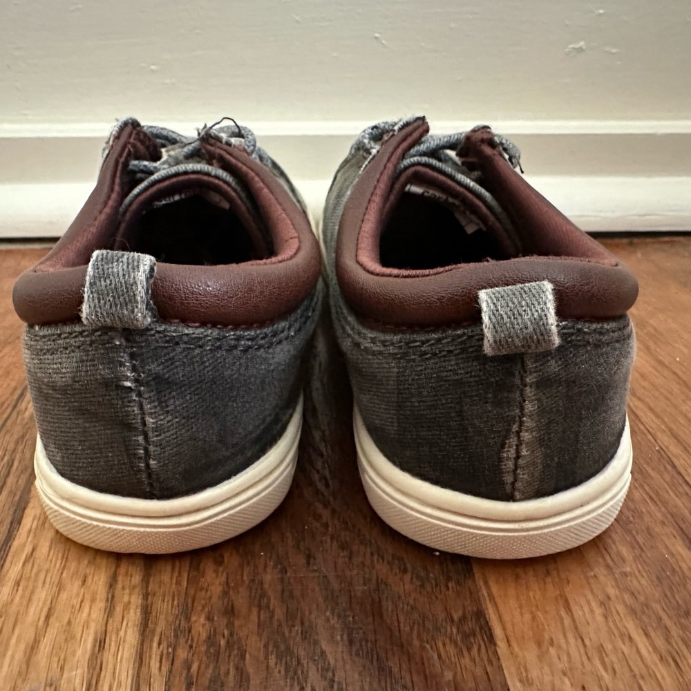 Carter’s slip-ons - Picture 5 of 7
